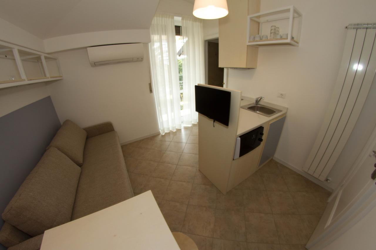 Residence Villa Ombrosa Spotorno Eksteriør billede